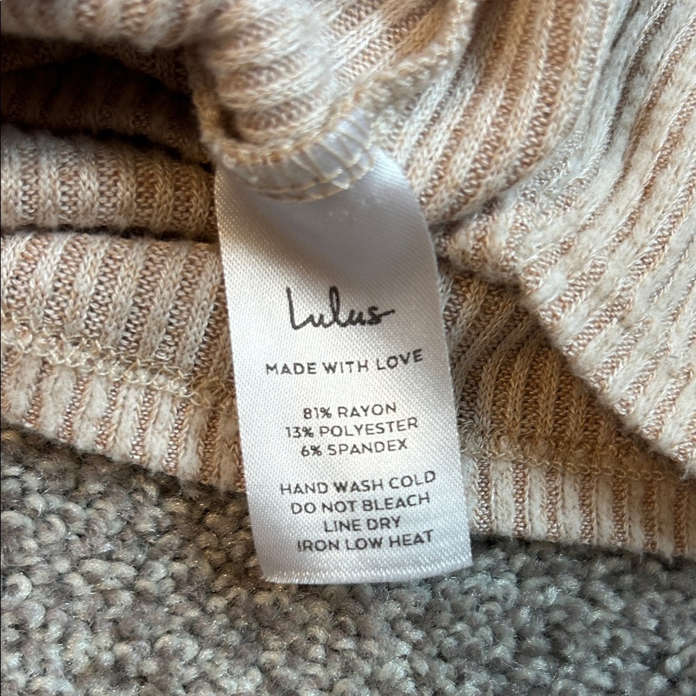 3/15$ 🛍️ Lulu's Beige Ribbed Knit Crop Top - Picture 6 of 6